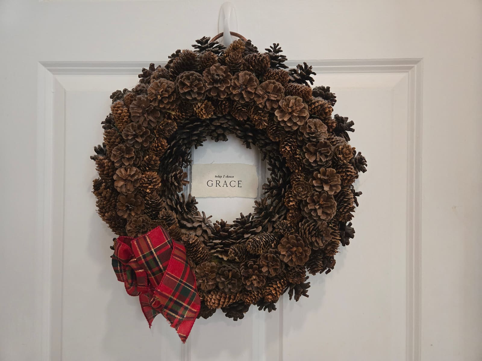 Pinecone wreath detail at Inn The Pines